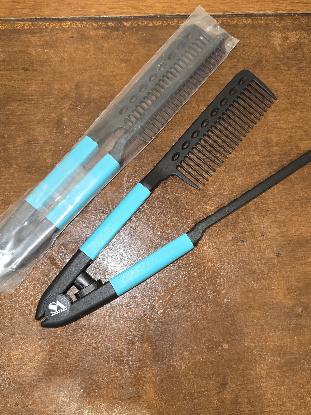 Straight Ahead (SA) Salon Hair Straightening V-Comb Set (Set of 2)